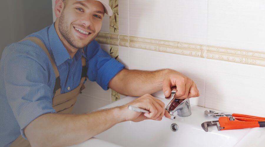 Handle or spout repair in Sanders, AZ